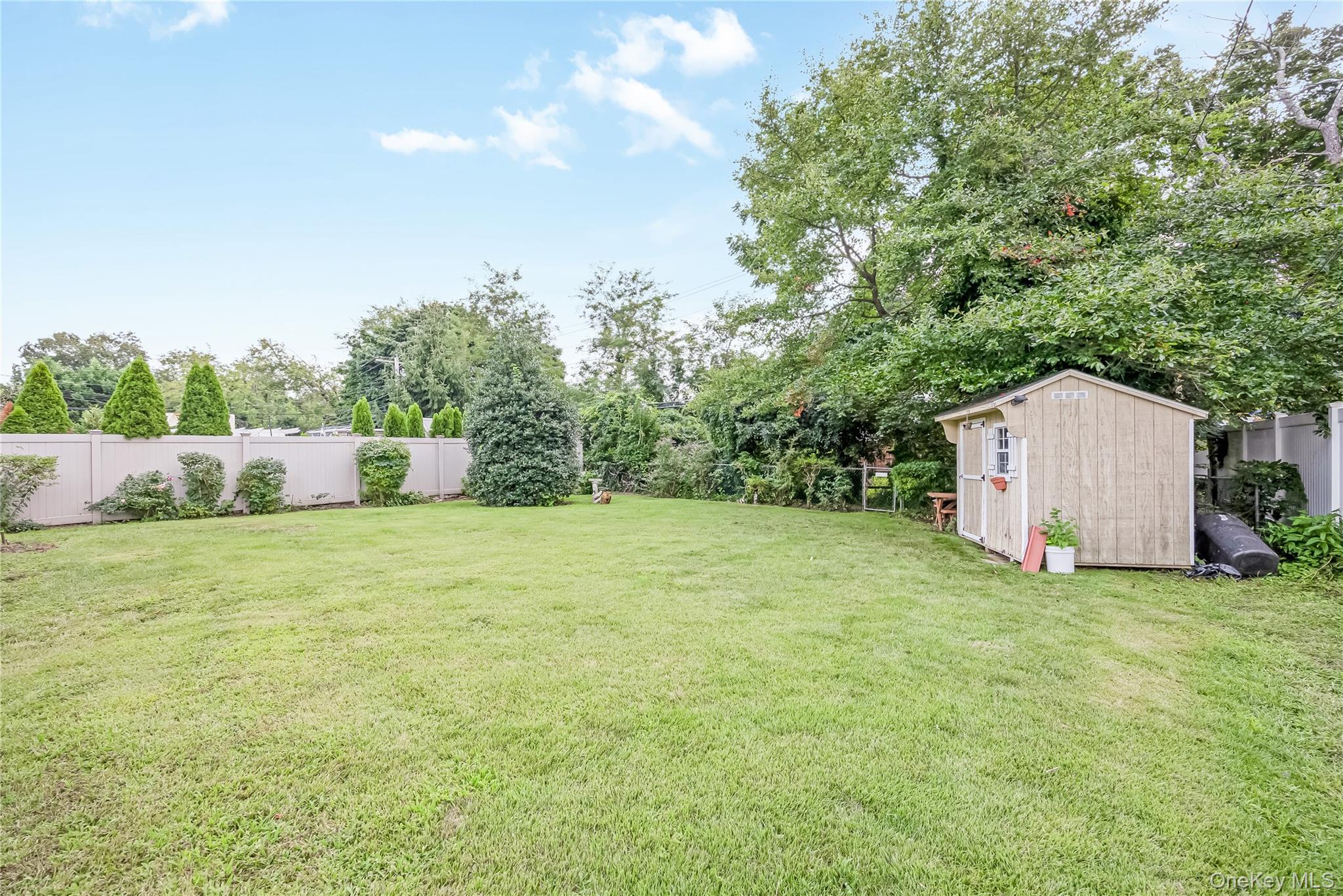 874 Alan Drive Property Photo 36