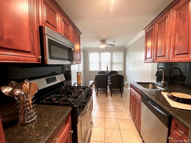 69 Prospect Avenue 18w Property Photo 2