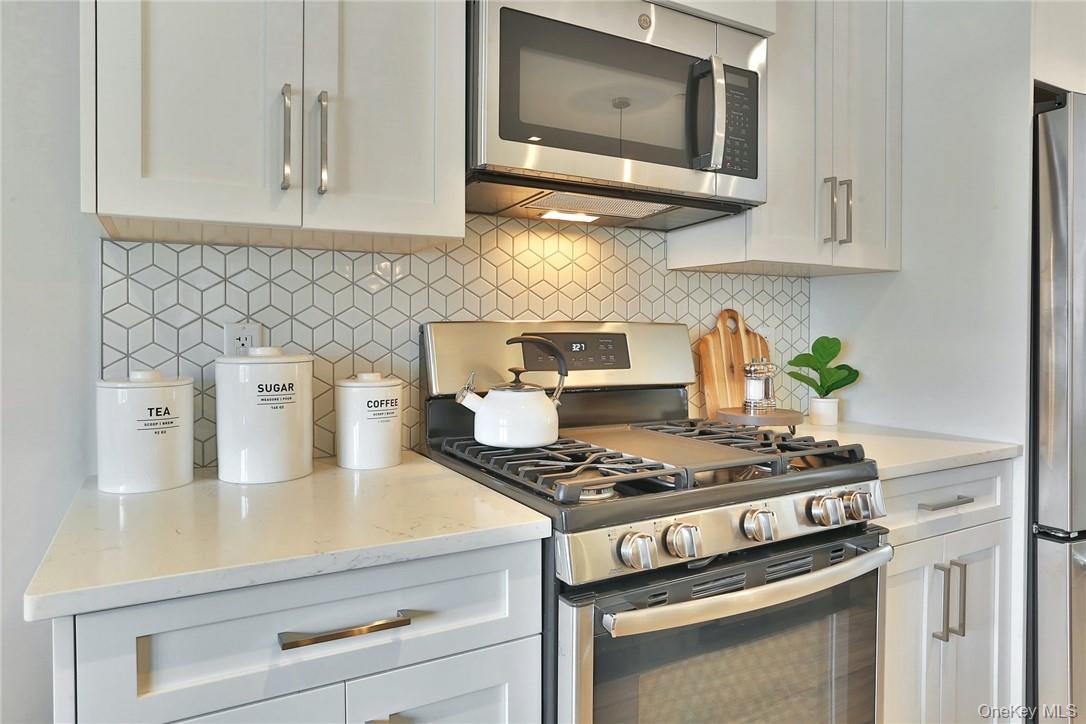 470 Main Street 11 Property Photo 9