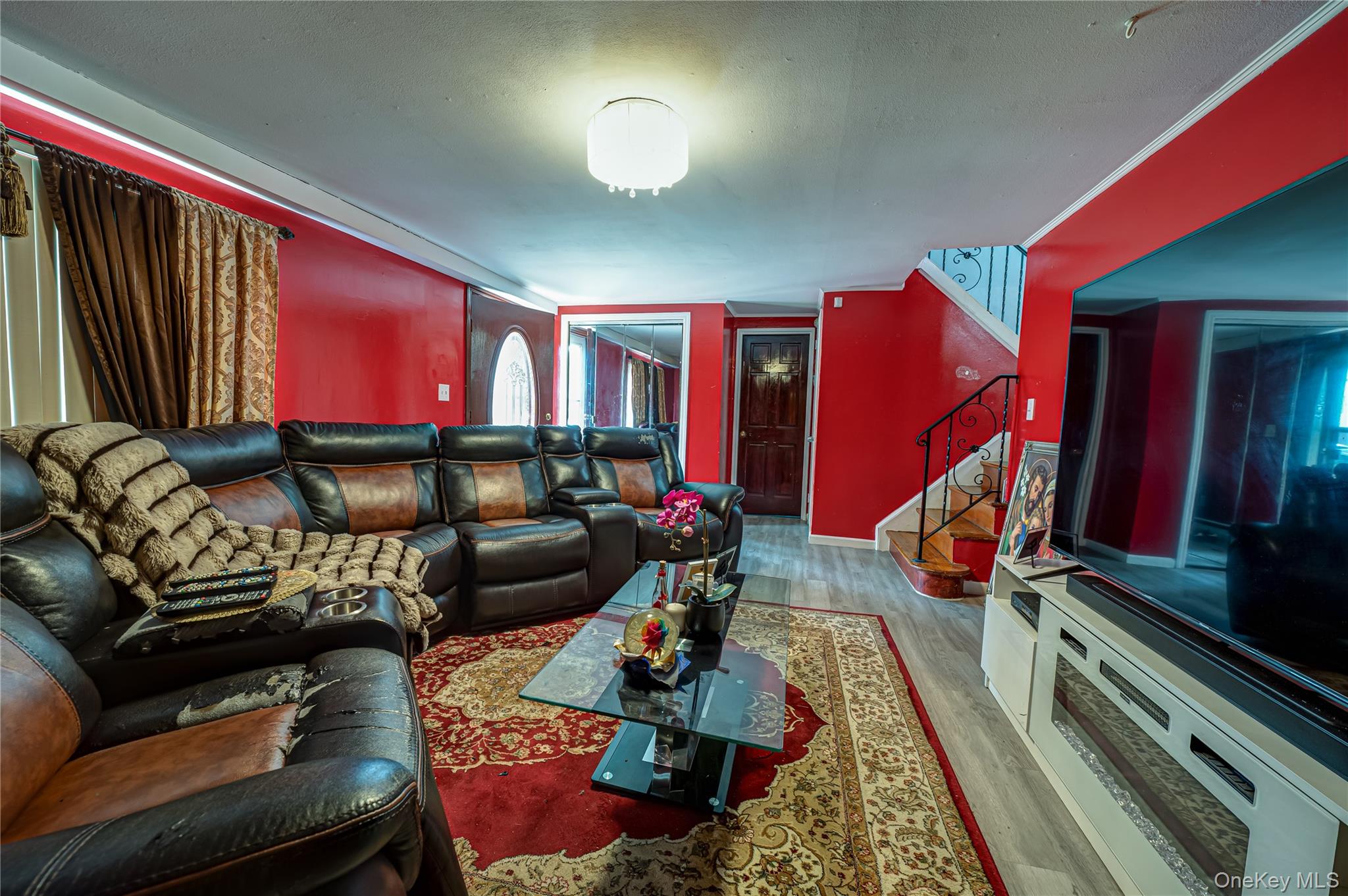 19 South Lane Property Photo 5