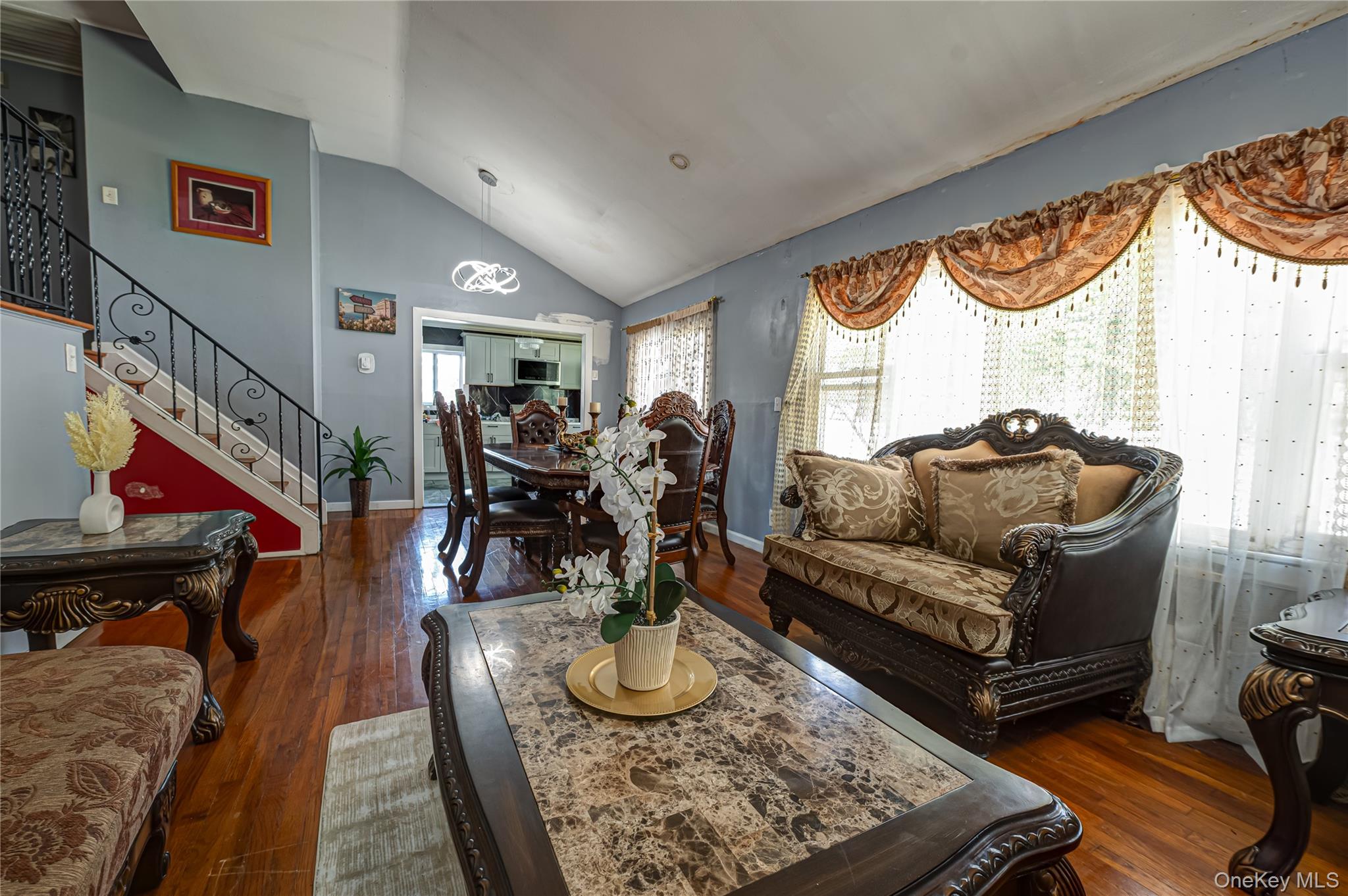 19 South Lane Property Photo 6