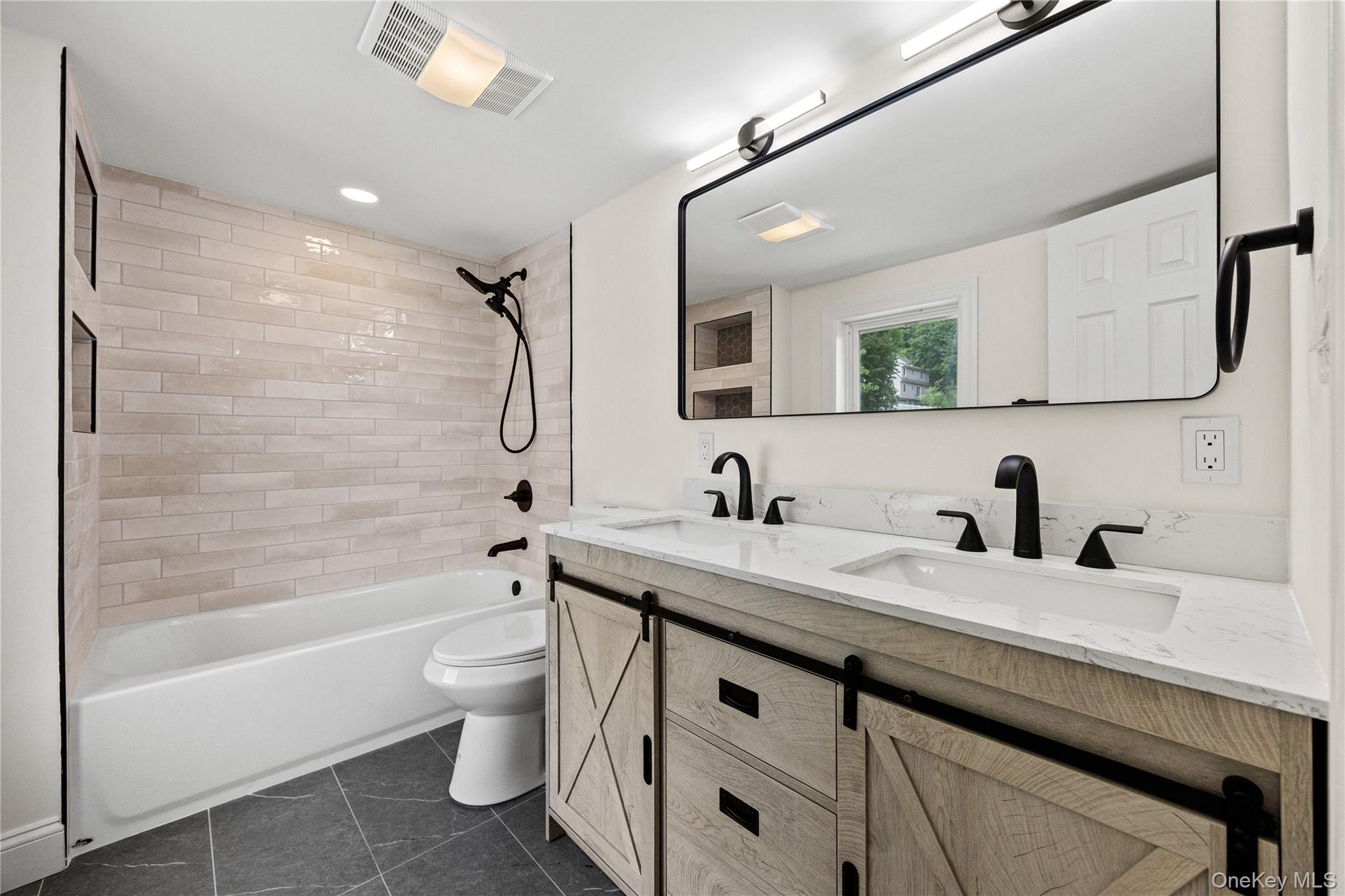 103 S Broad Street Property Photo 8
