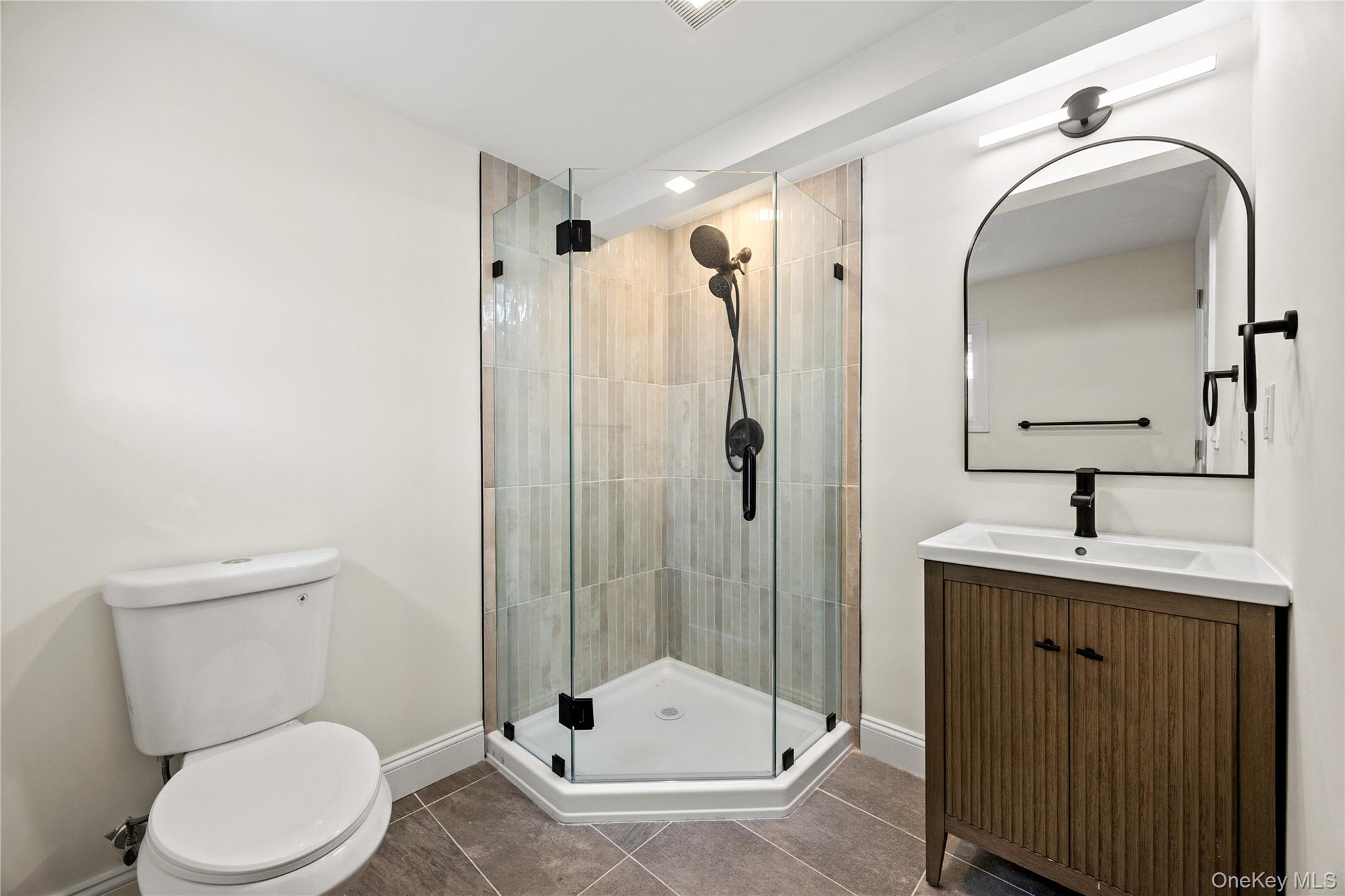 103 S Broad Street Property Photo 10