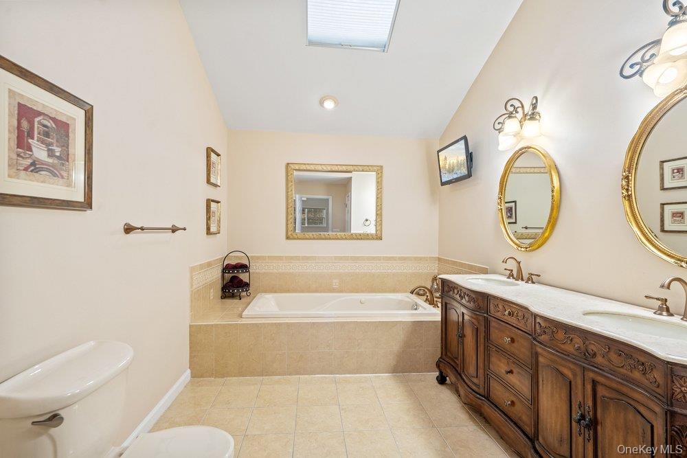 1 Fairway Drive Property Photo 10