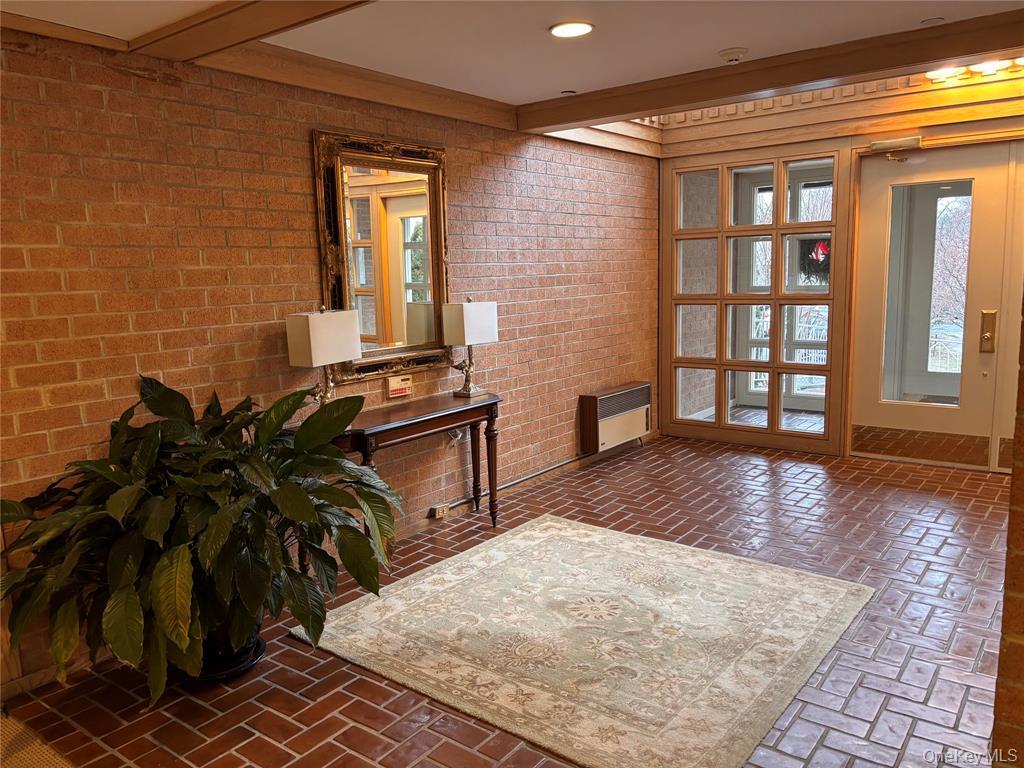 300 Livingston Avenue 1b Property Photo 4