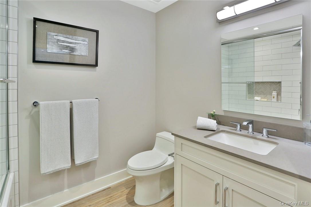 470 Main Street 13 Property Photo 15