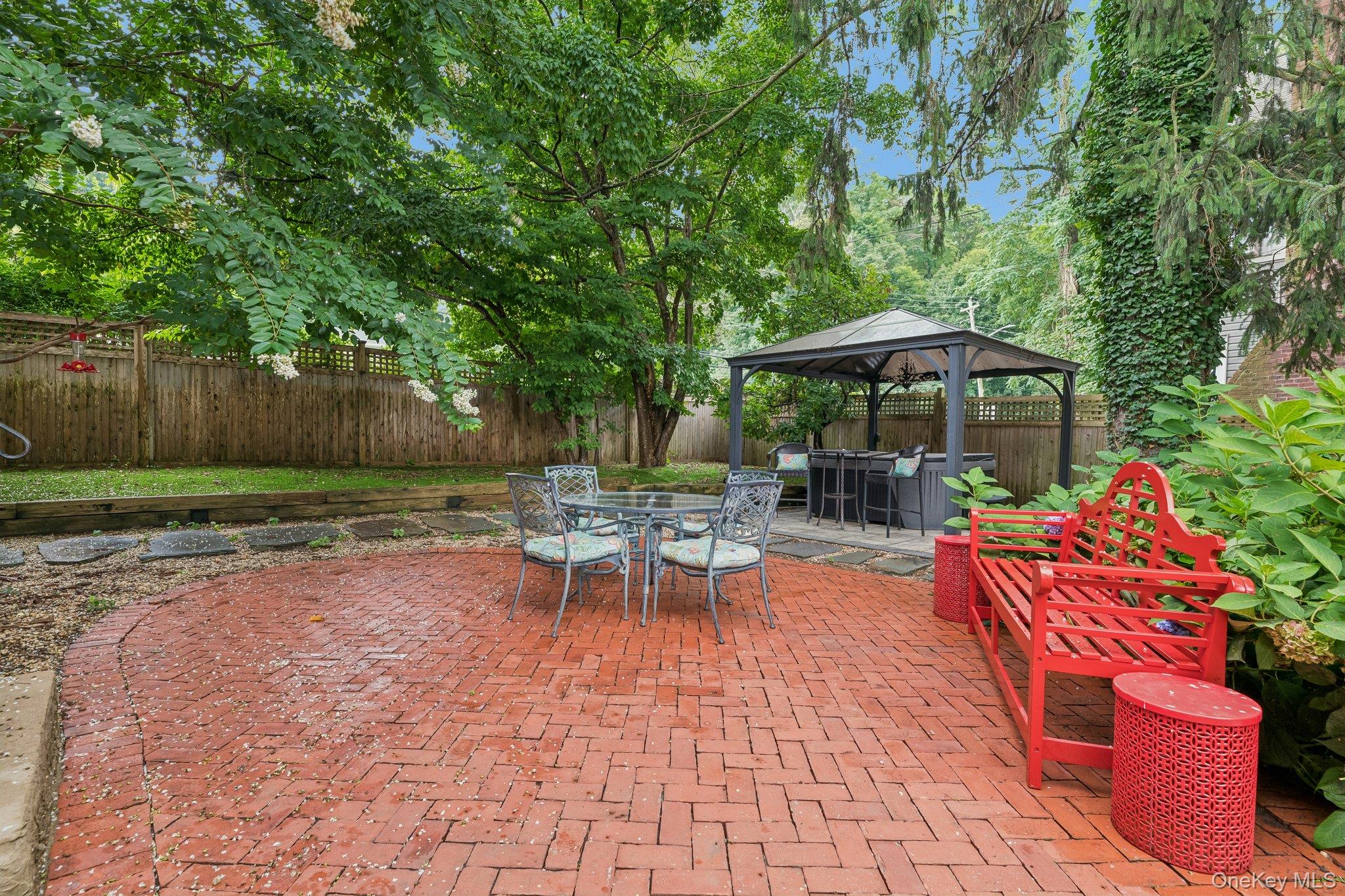 4 Beach Avenue Property Photo 20