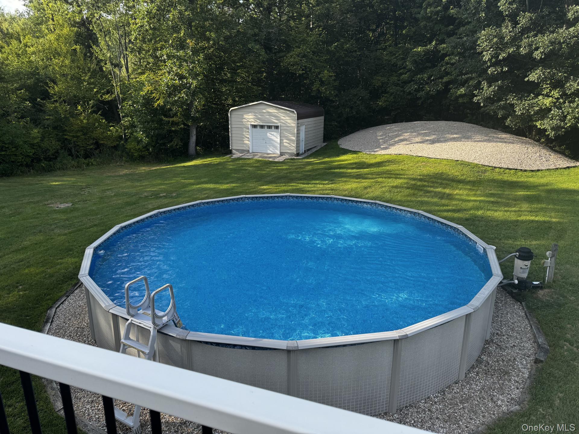 6 Russett Lane Property Photo 14
