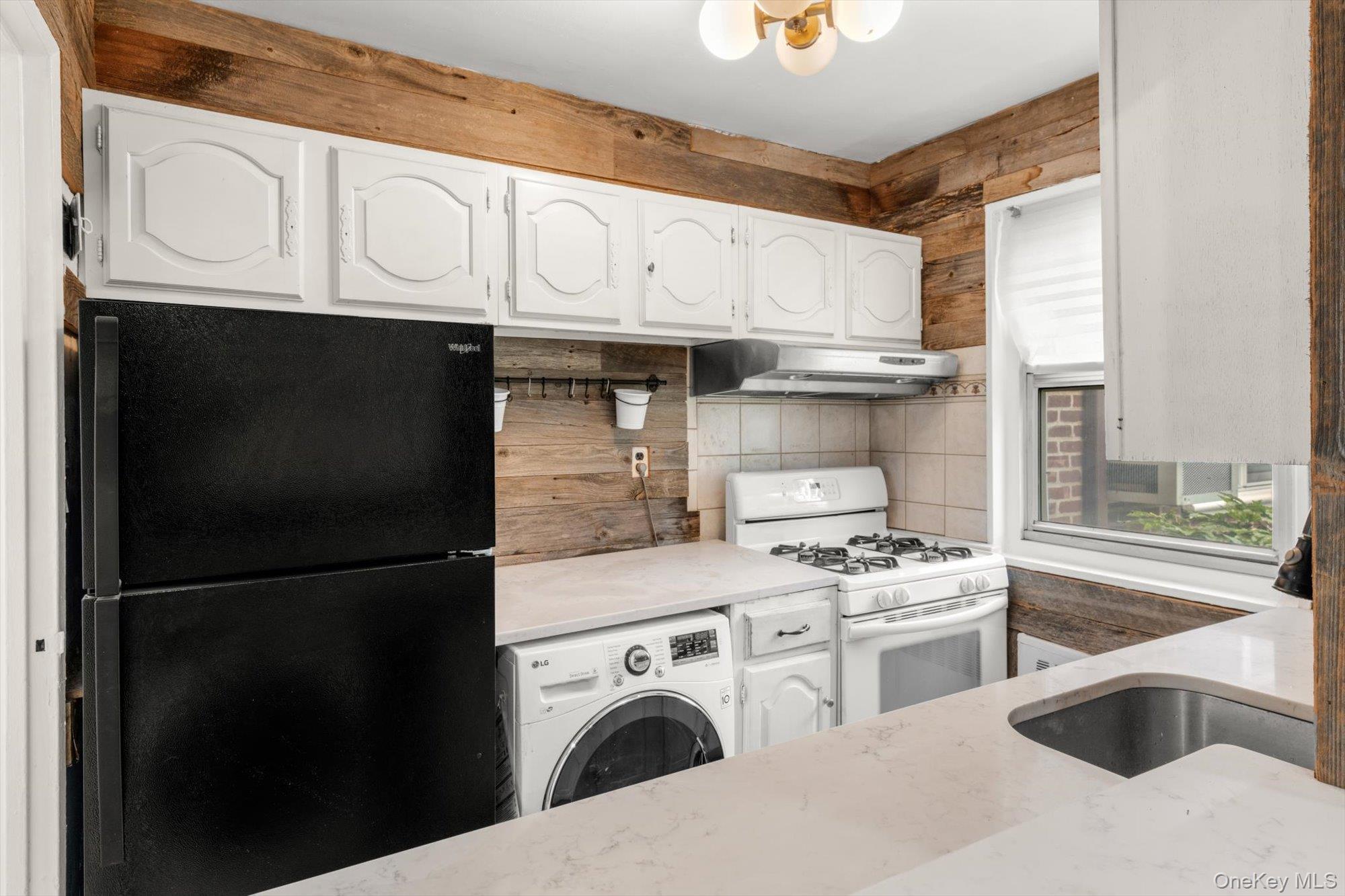 251-16 58th Avenue Unit # L-25 Property Photo 9