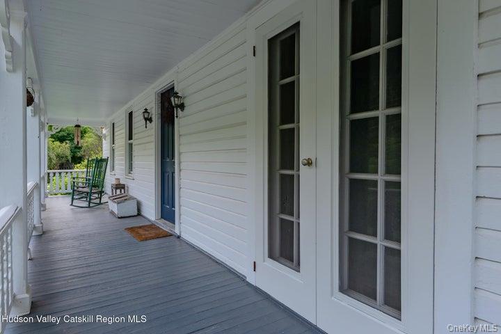 583 Swartekill Road Property Photo 3