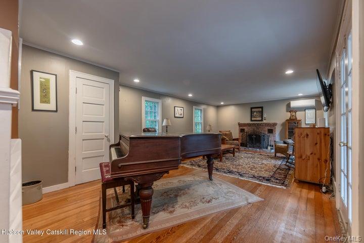 583 Swartekill Road Property Photo 8