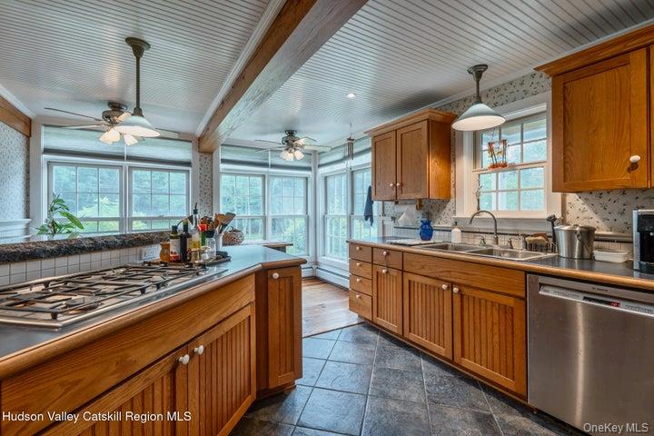 583 Swartekill Road Property Photo 12