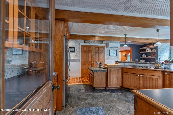 583 Swartekill Road Property Photo 17