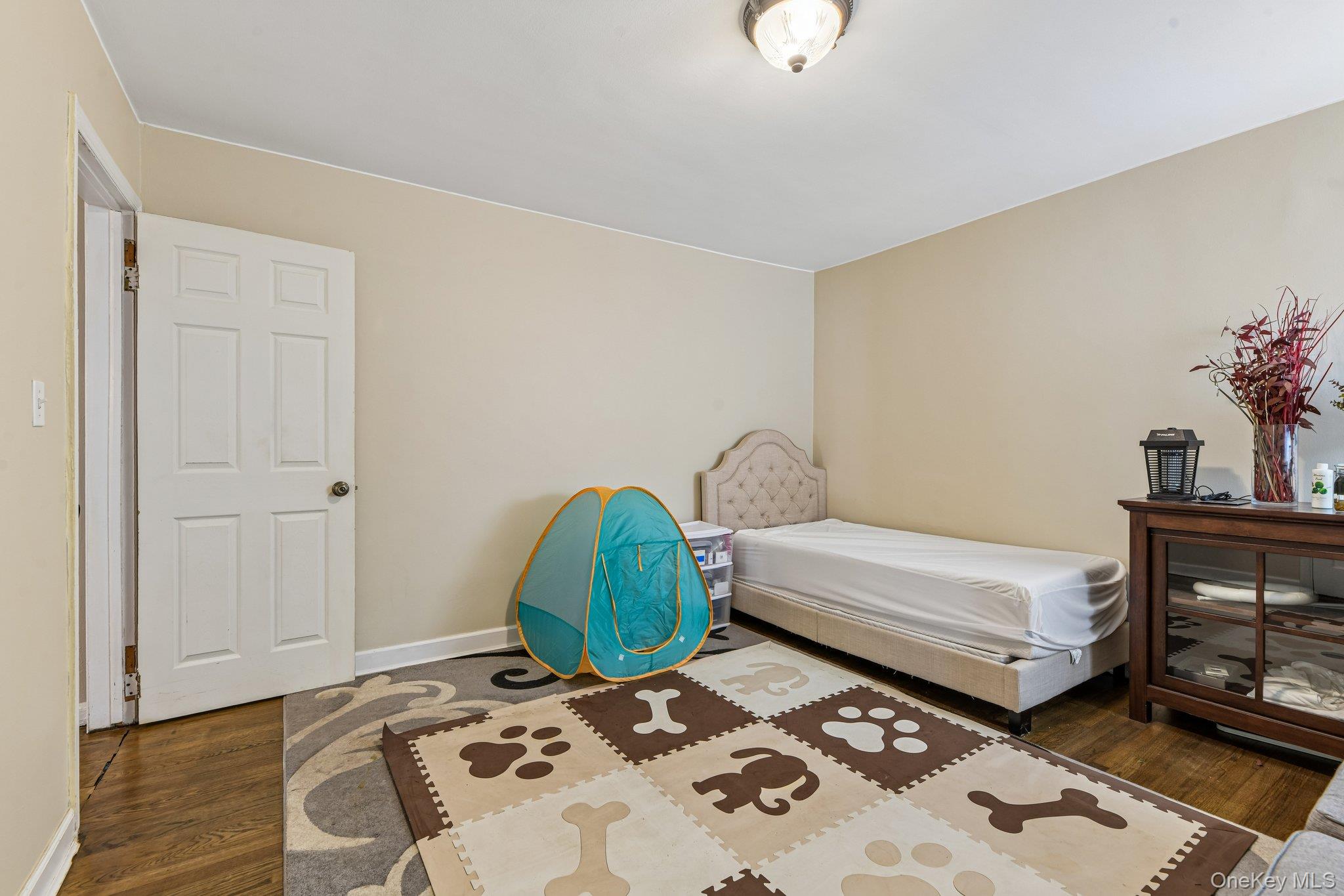 666 Lakeview Avenue Property Photo 17