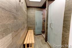 170 W Broadway 6g Property Photo 26