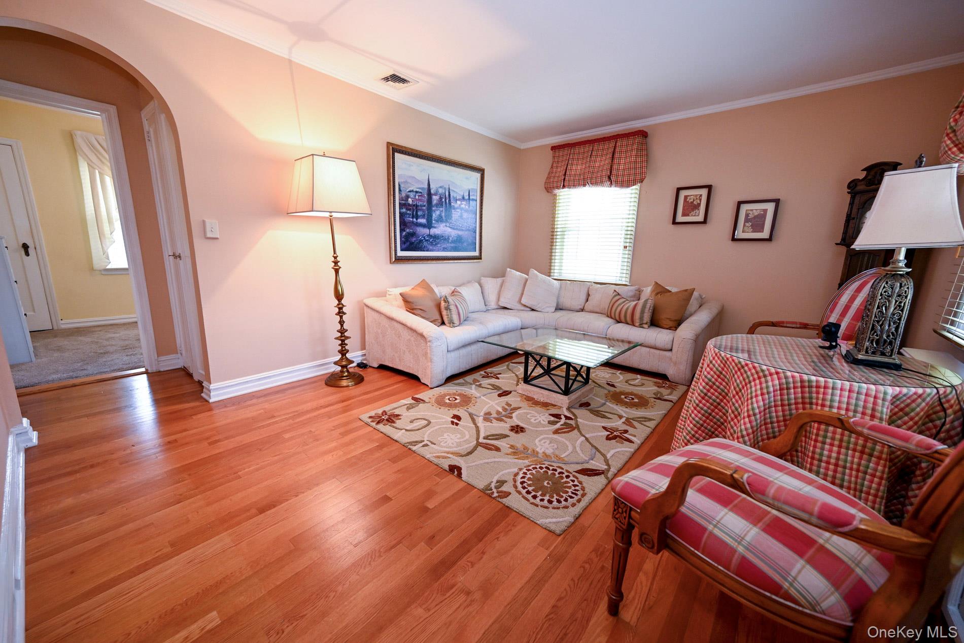1073 Hancock Avenue Property Photo 3