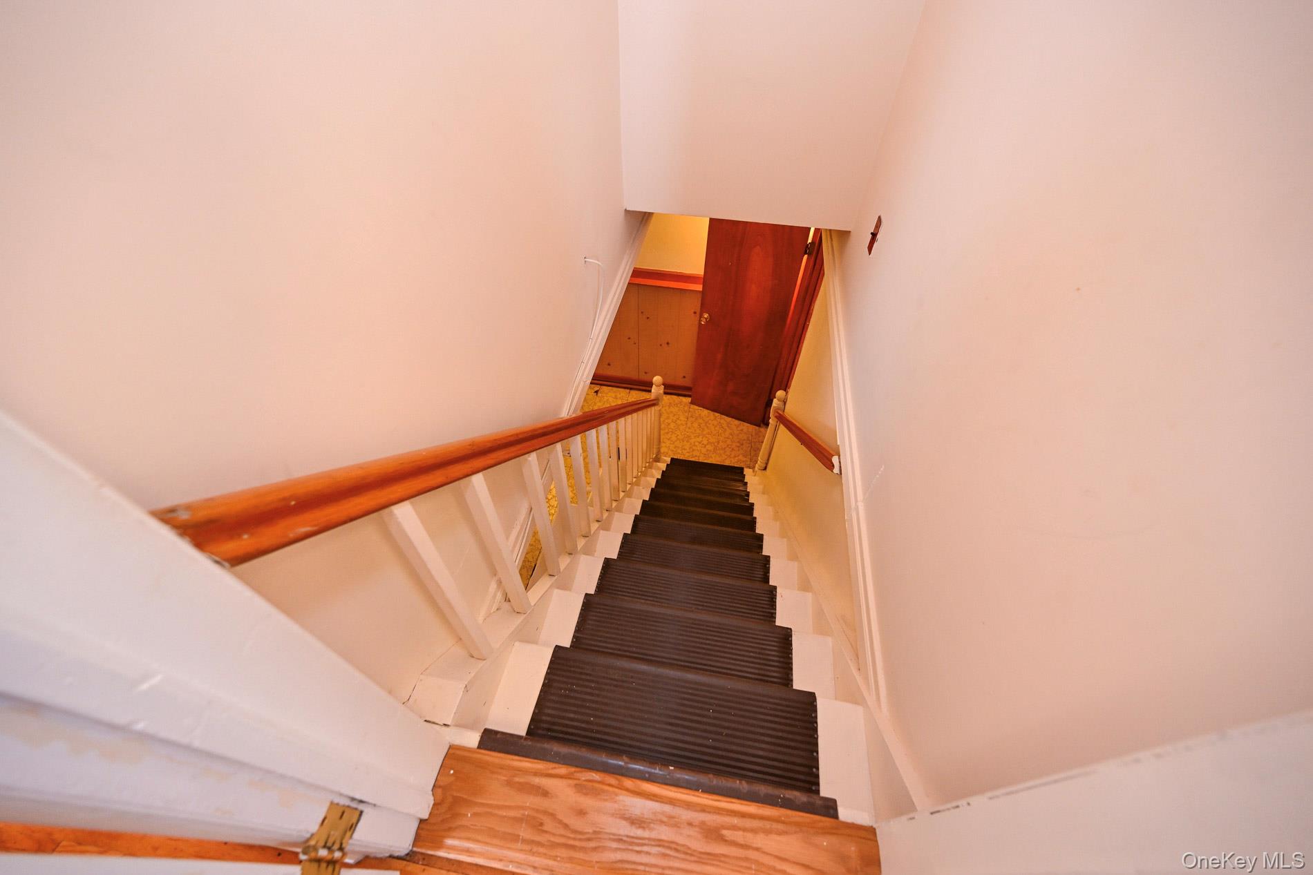 1073 Hancock Avenue Property Photo 14
