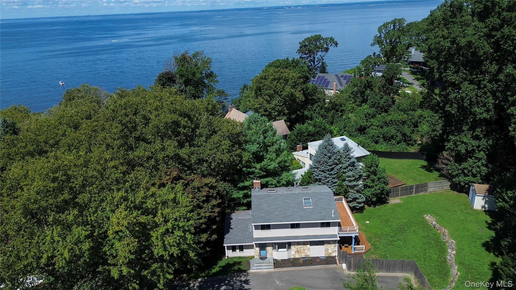 16 Westview Road Property Photo 1
