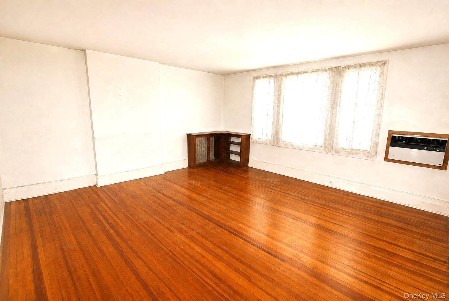 52 Slocum Crescent Property Photo 9