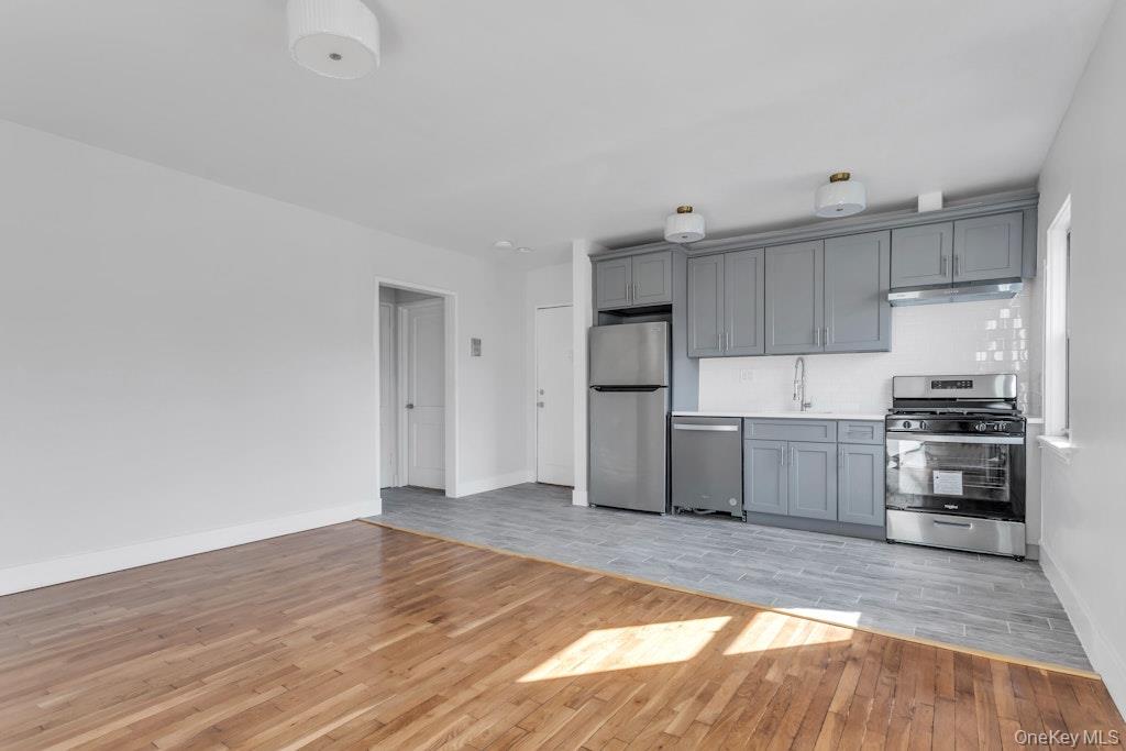 6 Brown Avenue A Property Photo 7