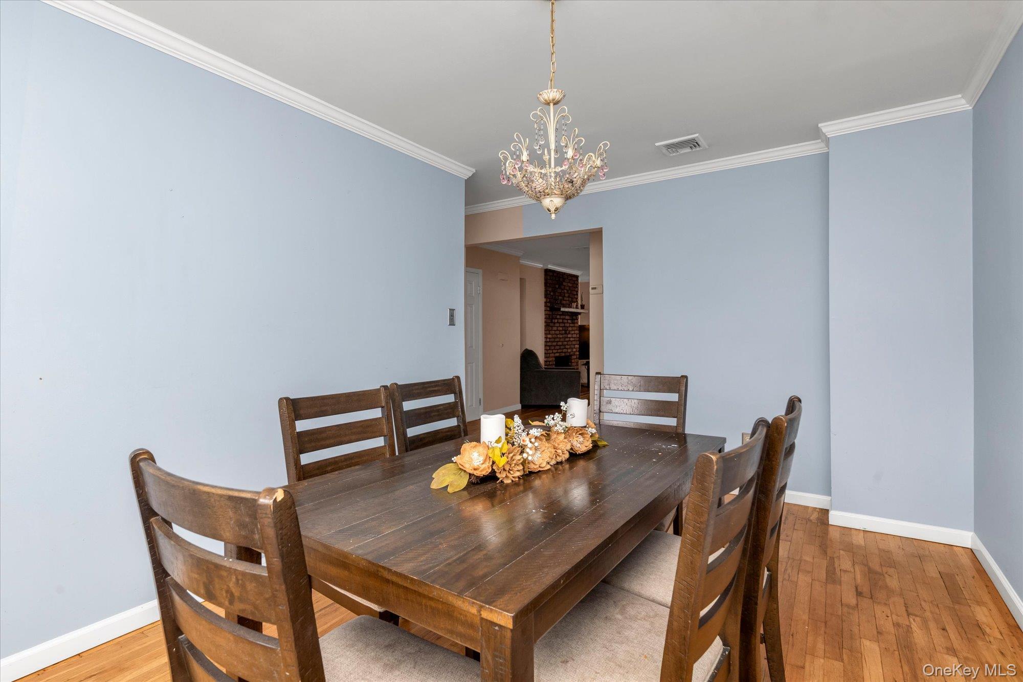 88 E Valley Stream Boulevard 6 Property Photo 6
