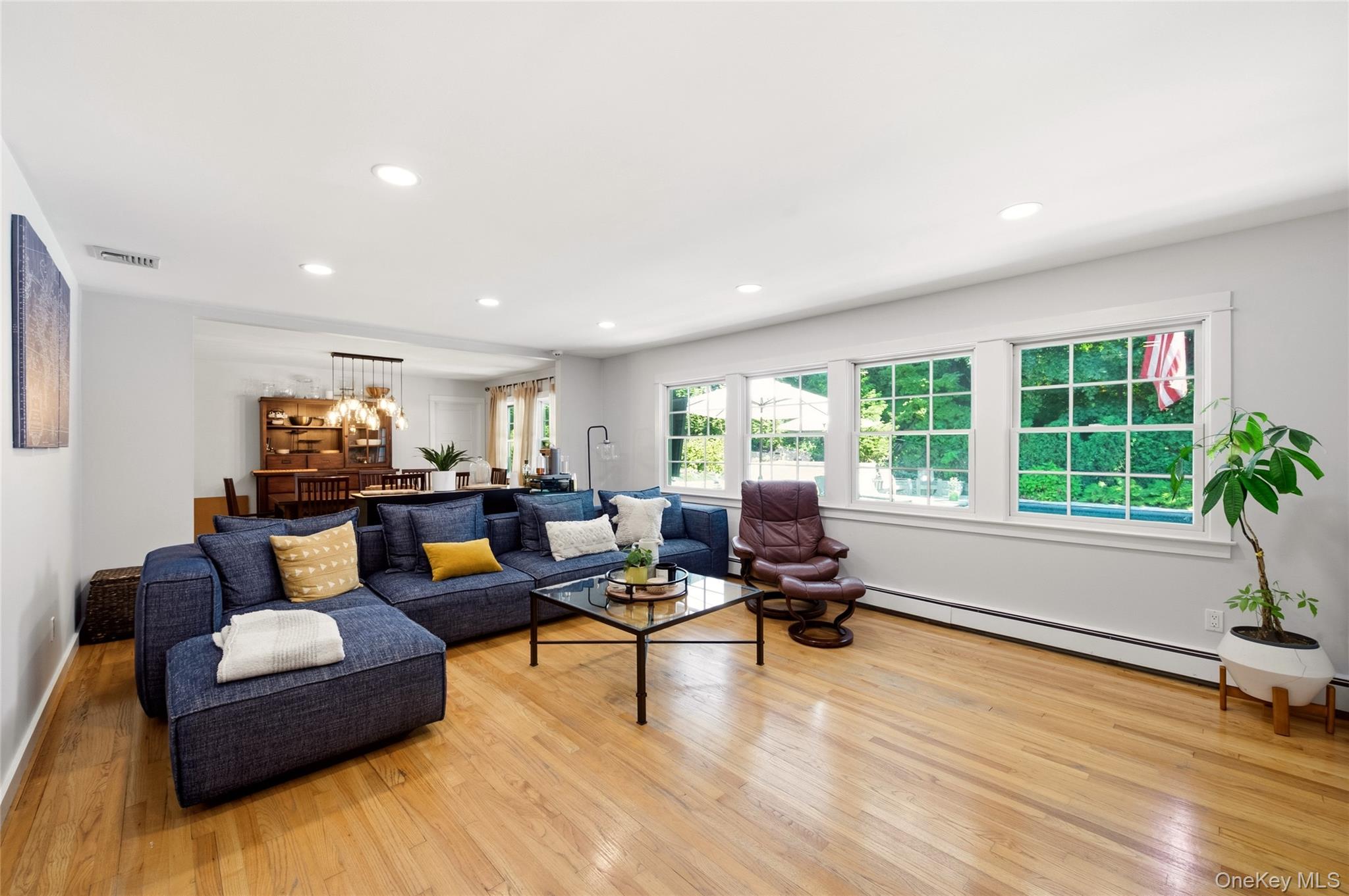 30 Cove Road Property Photo 6