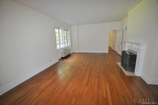 155 Garth Road 1f Property Photo 3