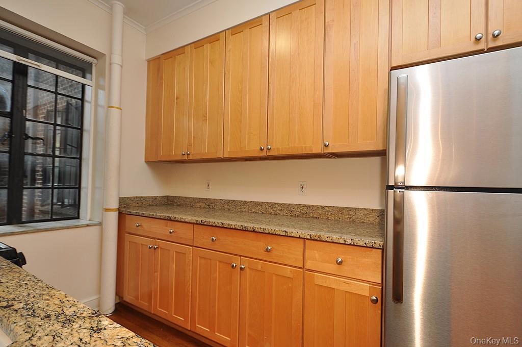 155 Garth Road 1f Property Photo 6