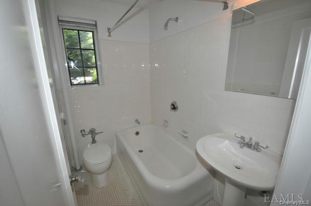 155 Garth Road 1f Property Photo 18