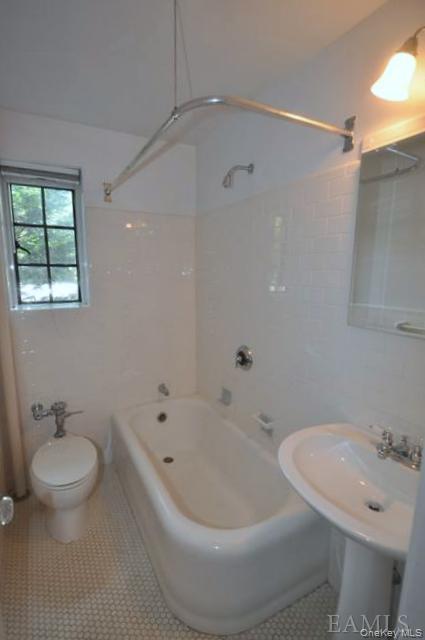 155 Garth Road 1f Property Photo 19