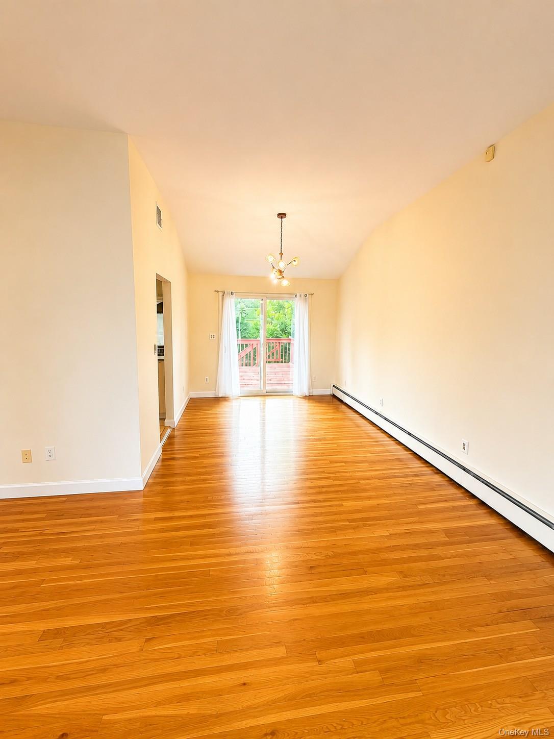 7 Pine Street Property Photo 4