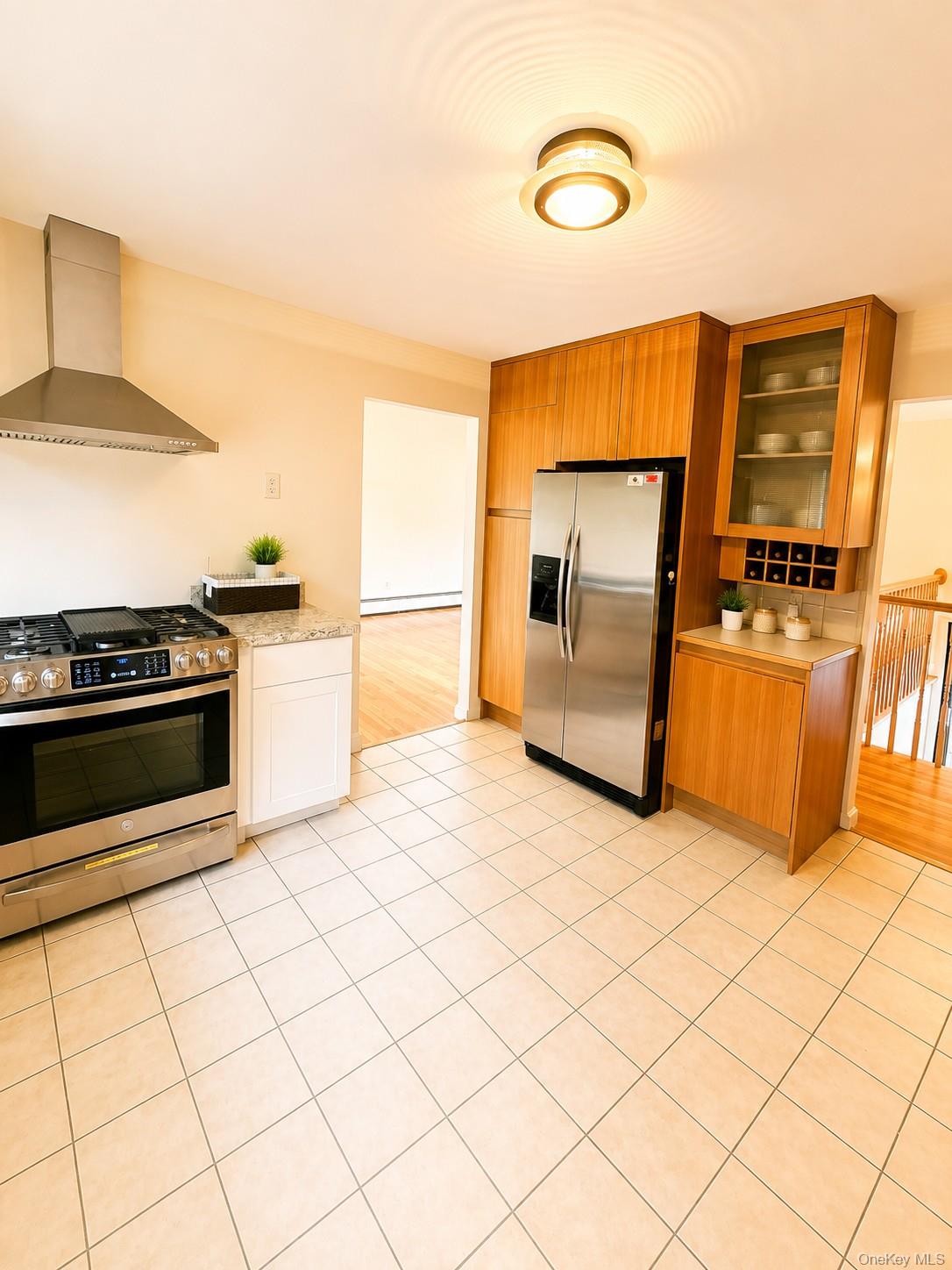 7 Pine Street Property Photo 6