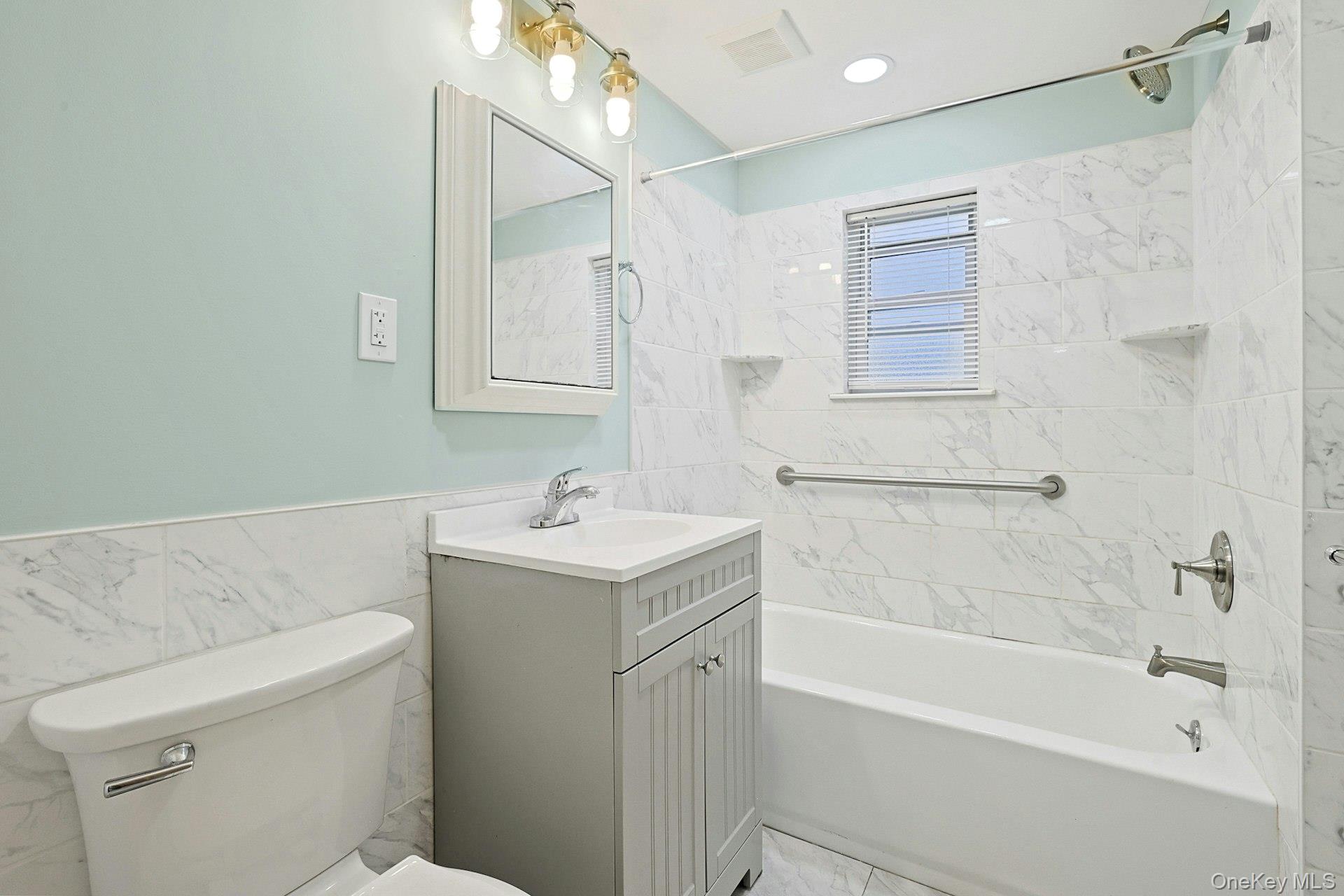 118 Grove Street Property Photo 18