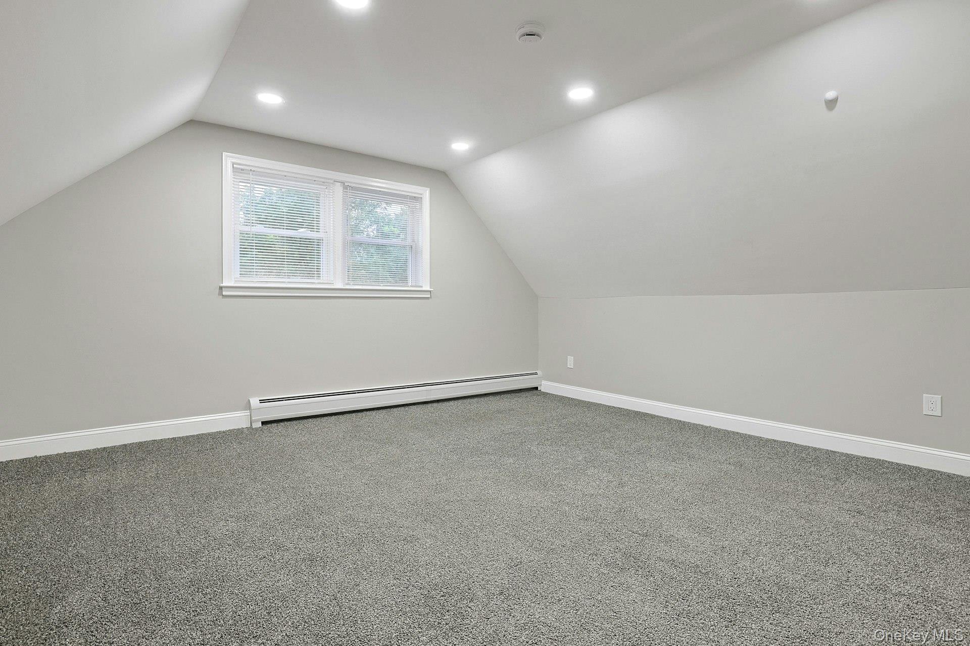 118 Grove Street Property Photo 20
