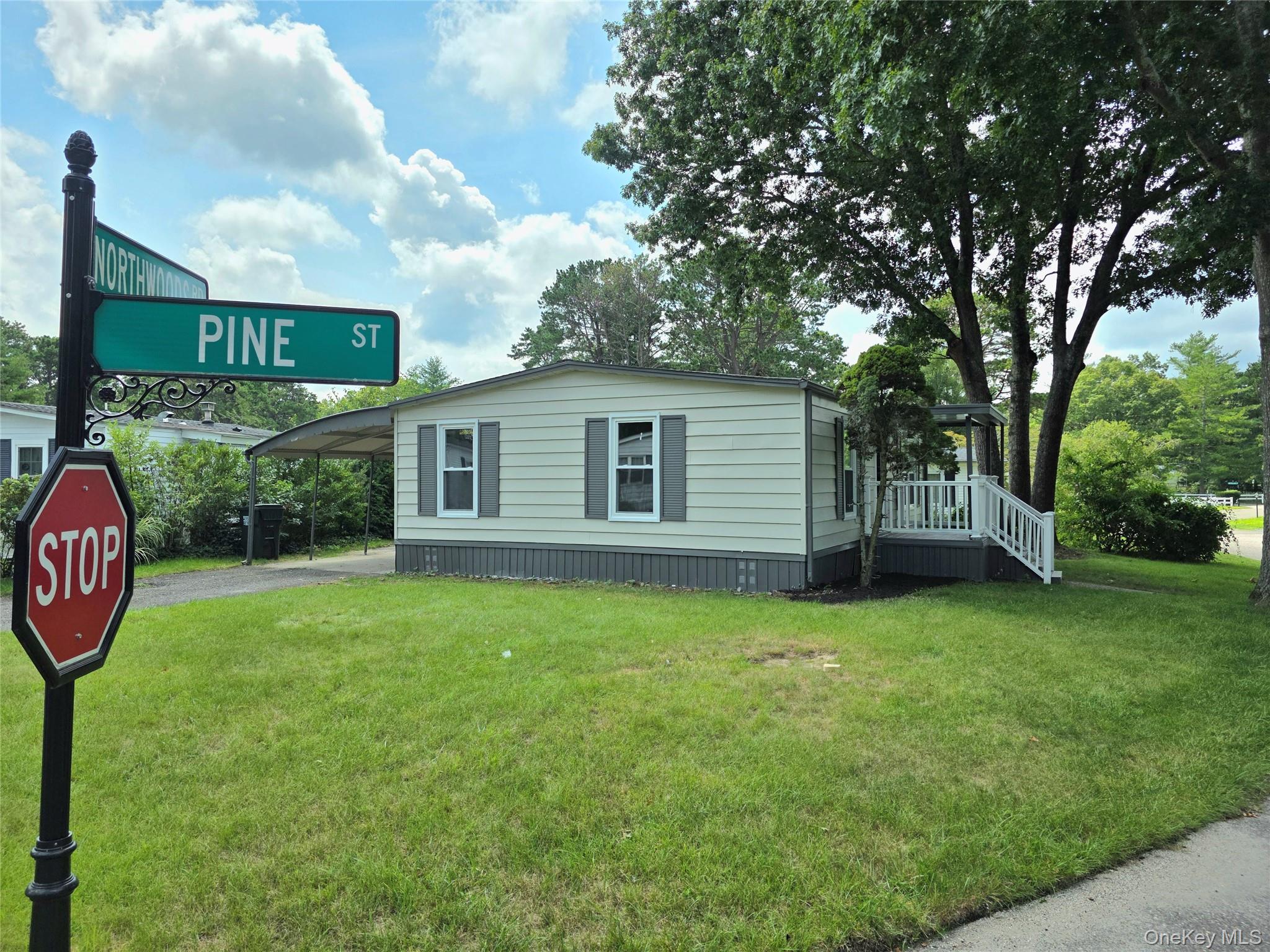 525 Riverleigh Avenue 221 Property Photo 2
