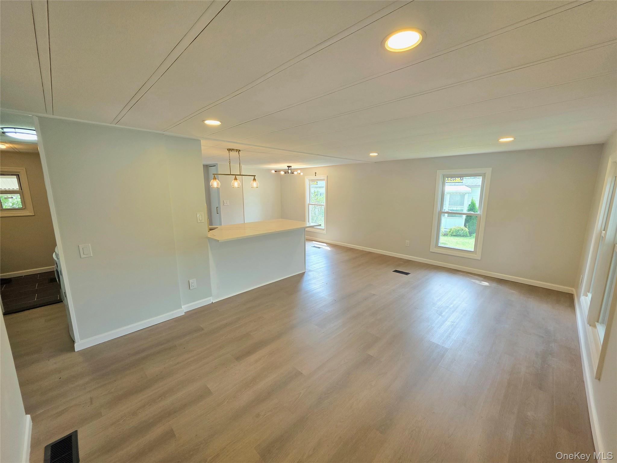 525 Riverleigh Avenue 221 Property Photo 8