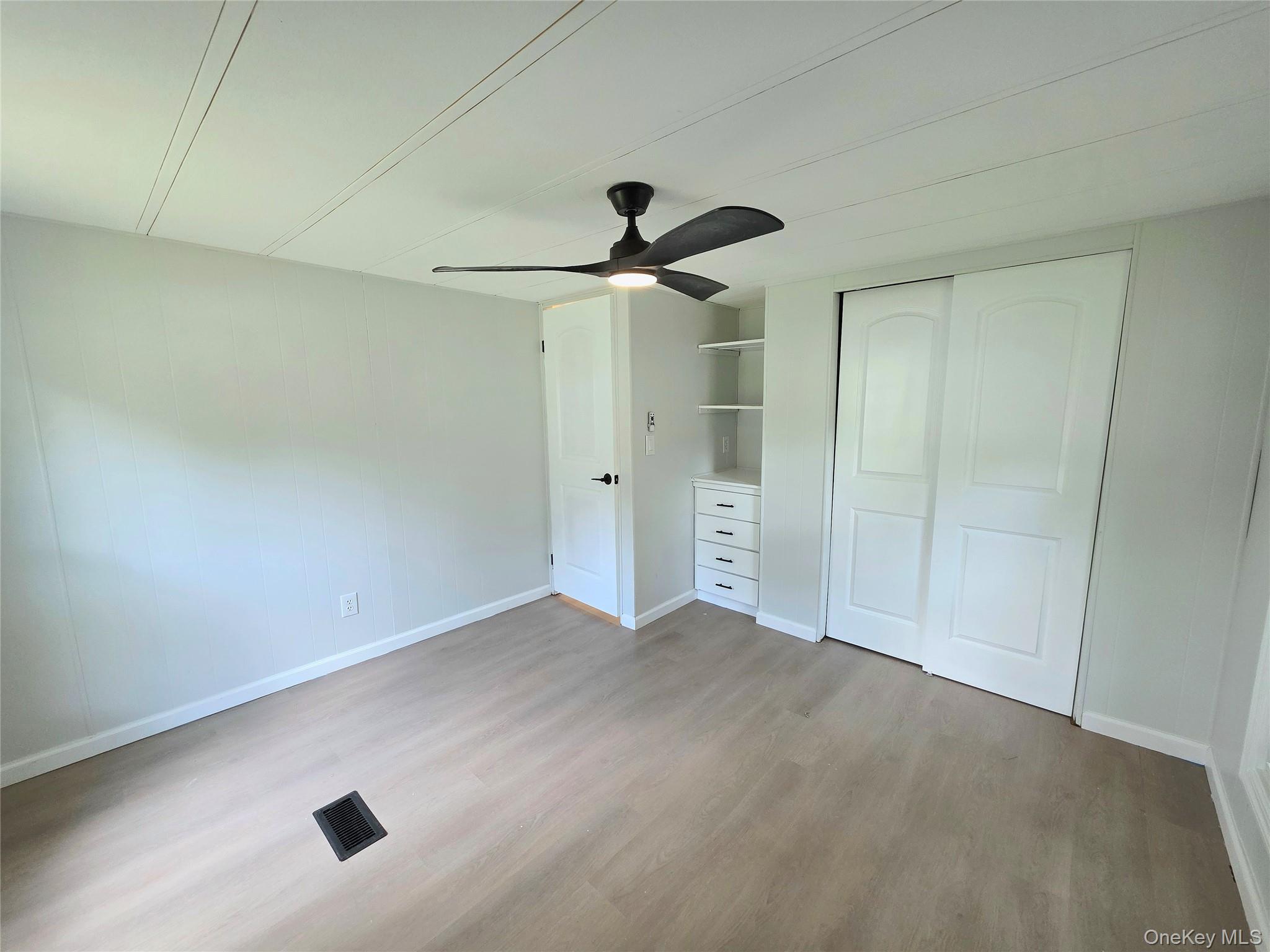 525 Riverleigh Avenue 221 Property Photo 9