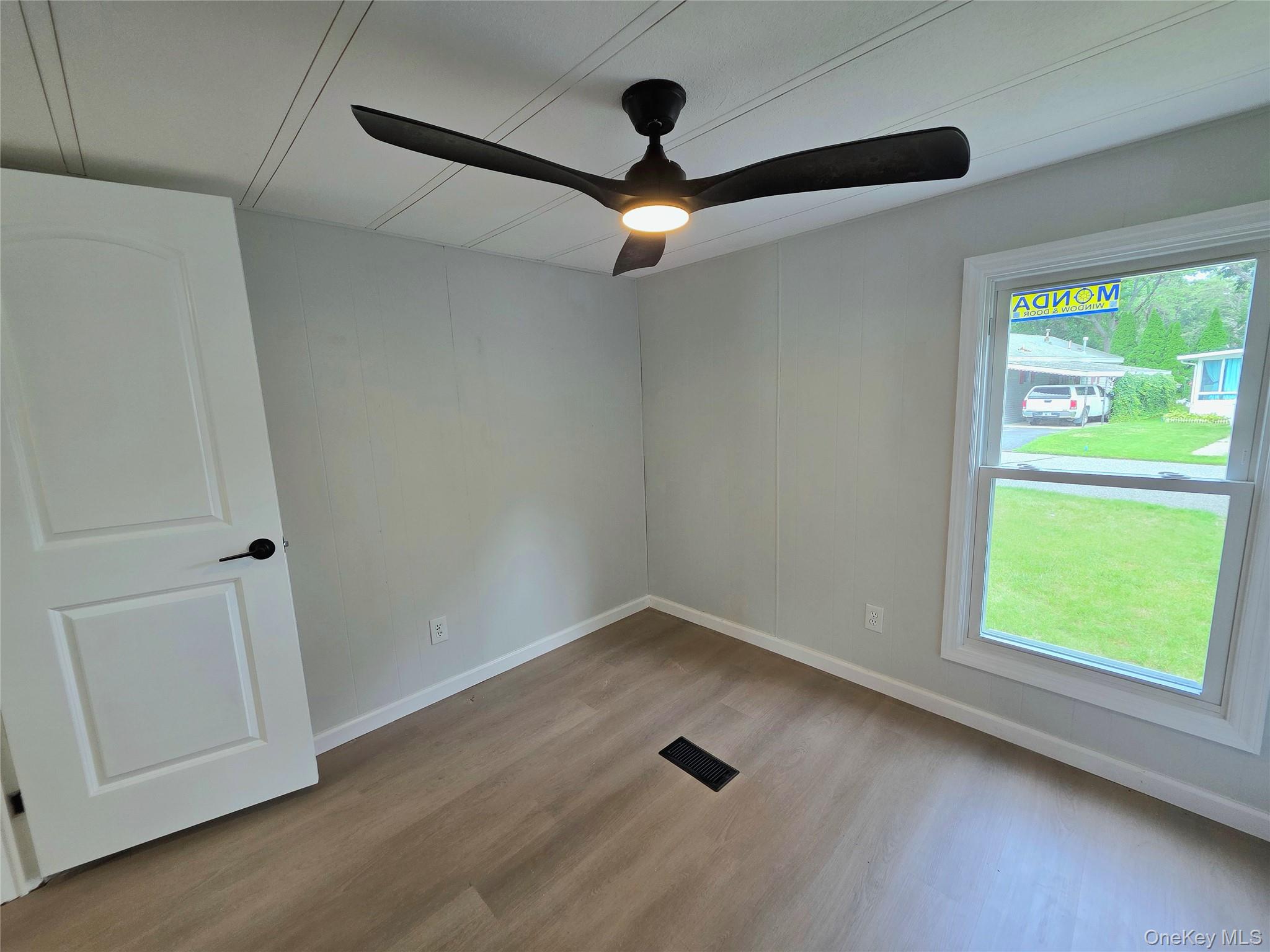 525 Riverleigh Avenue 221 Property Photo 12