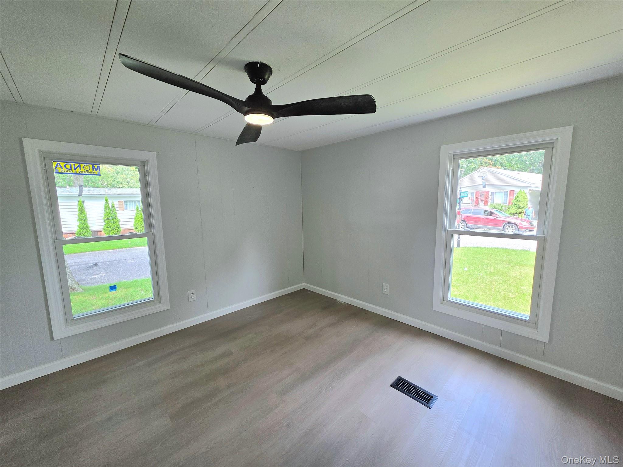 525 Riverleigh Avenue 221 Property Photo 13