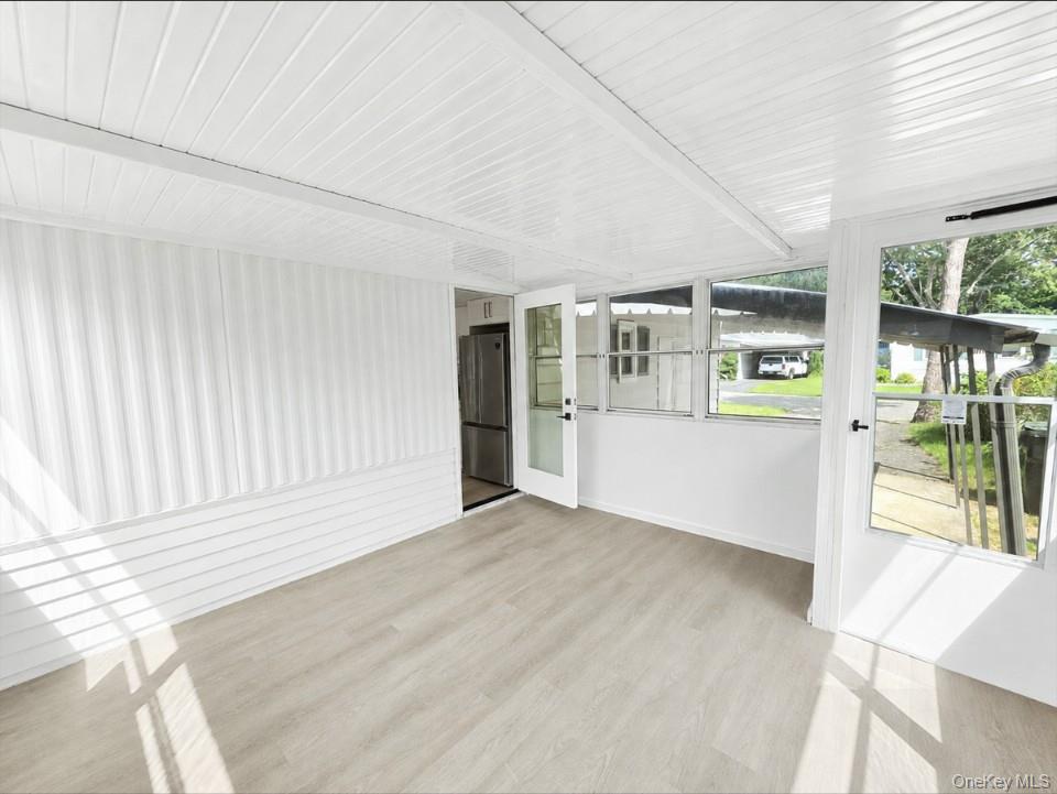525 Riverleigh Avenue 221 Property Photo 18