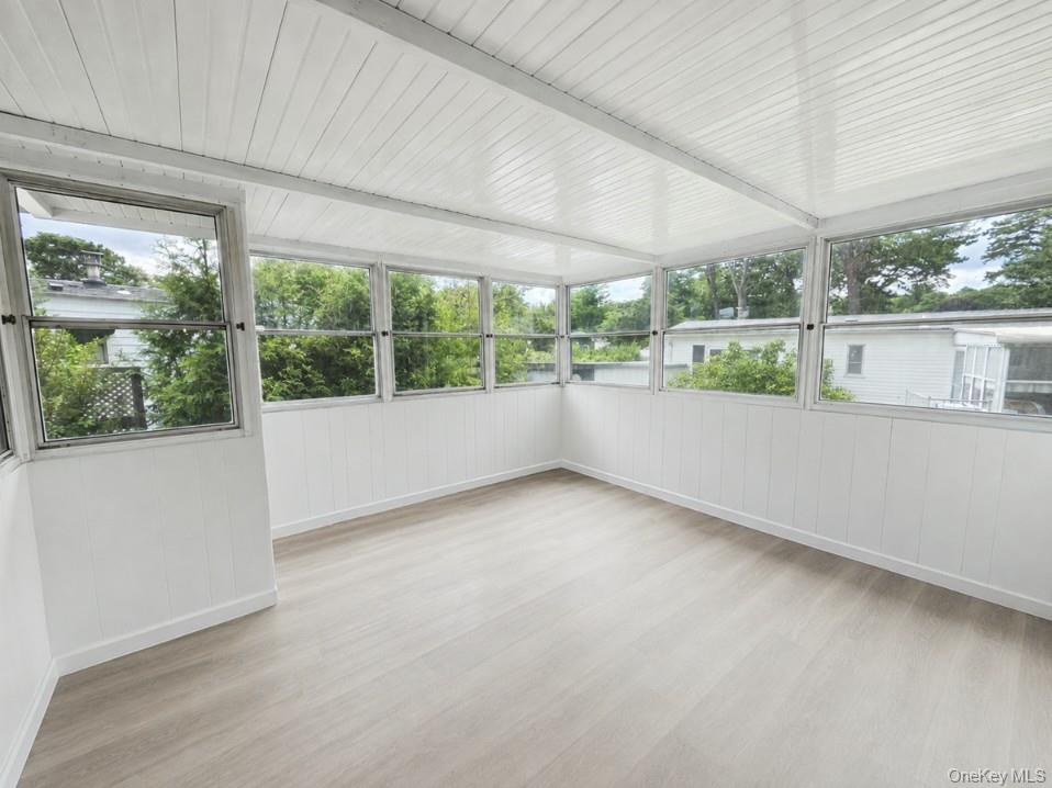 525 Riverleigh Avenue 221 Property Photo 19