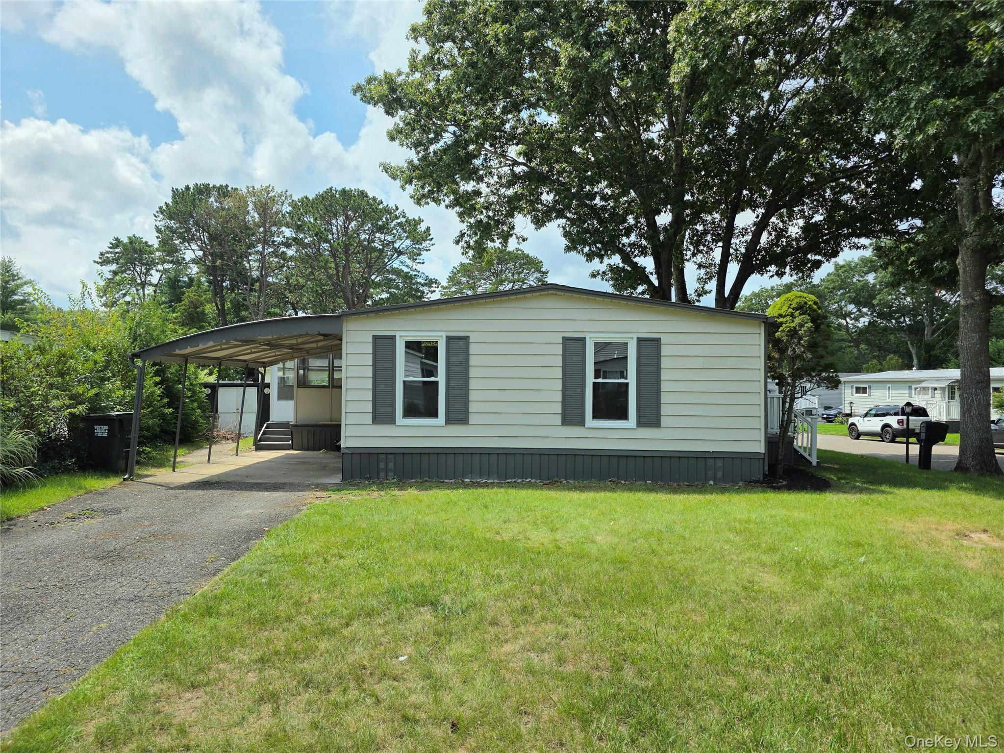525 Riverleigh Avenue 221 Property Photo 25