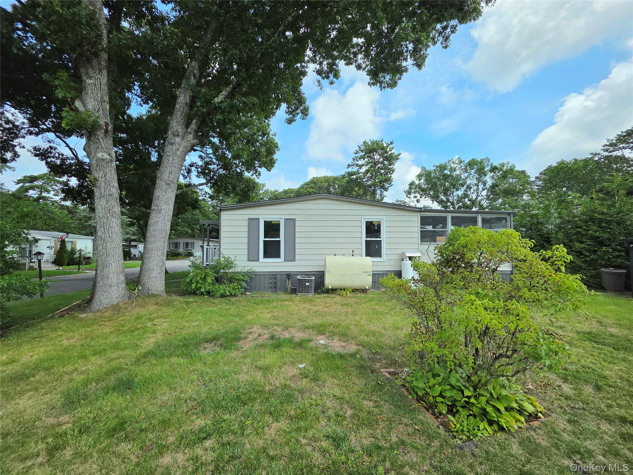 525 Riverleigh Avenue 221 Property Photo 26