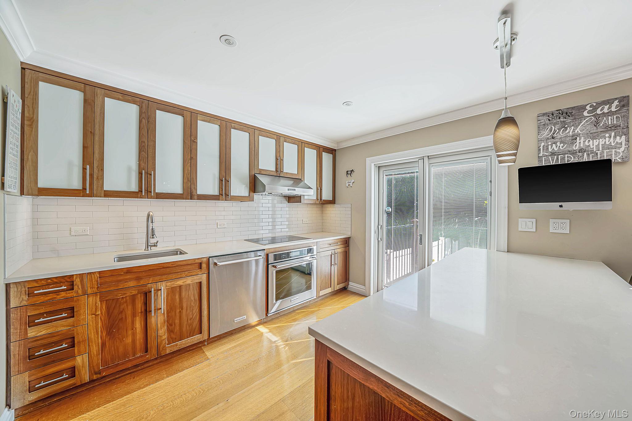 63-27 72nd Street Property Photo 10