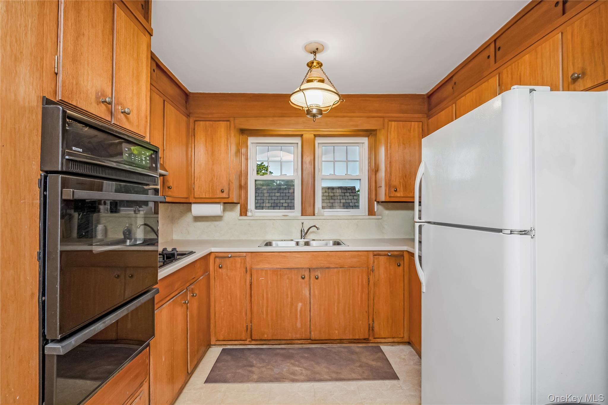 4511 220th Place Property Photo 4