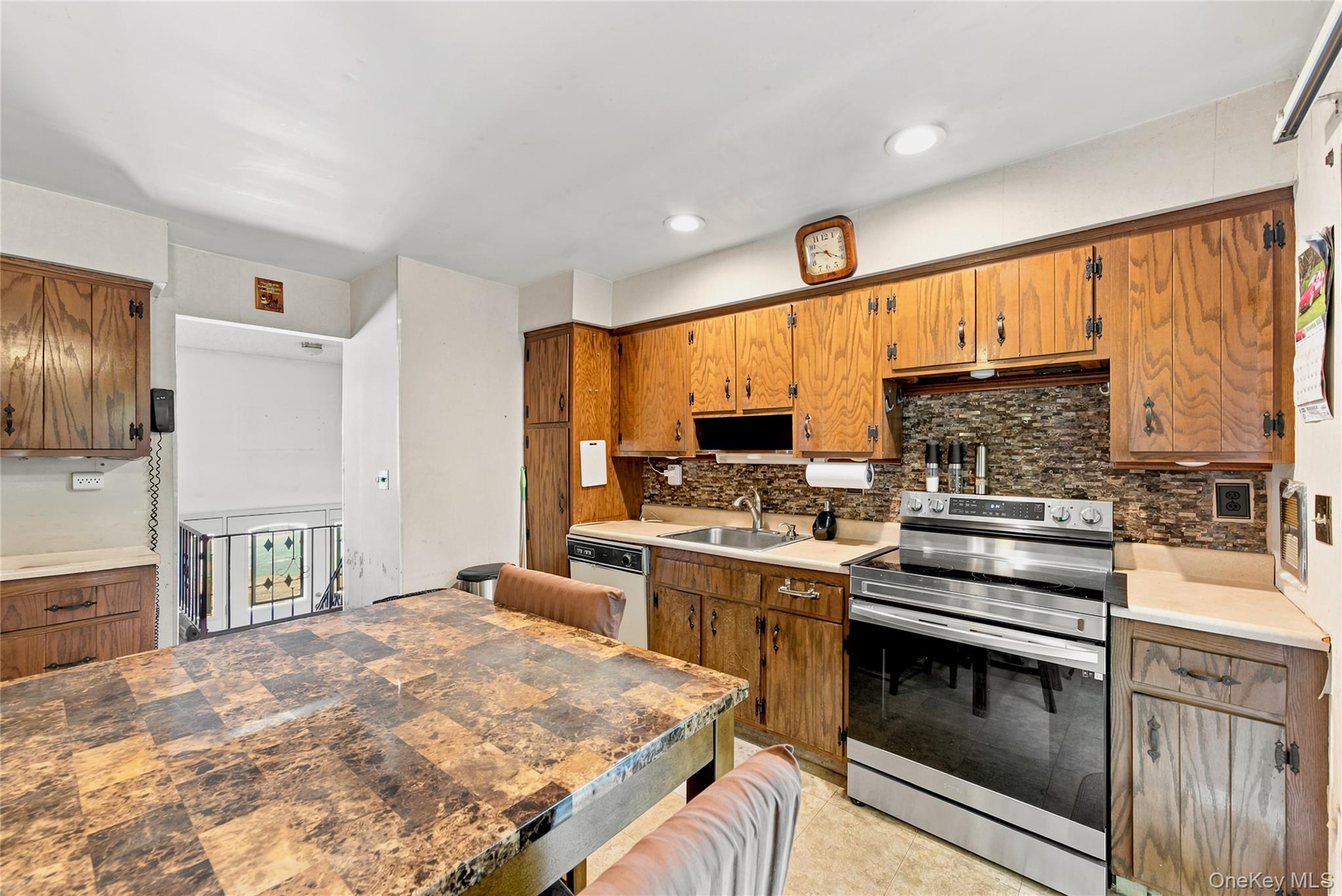 3 Dussenbury Drive Property Photo 7