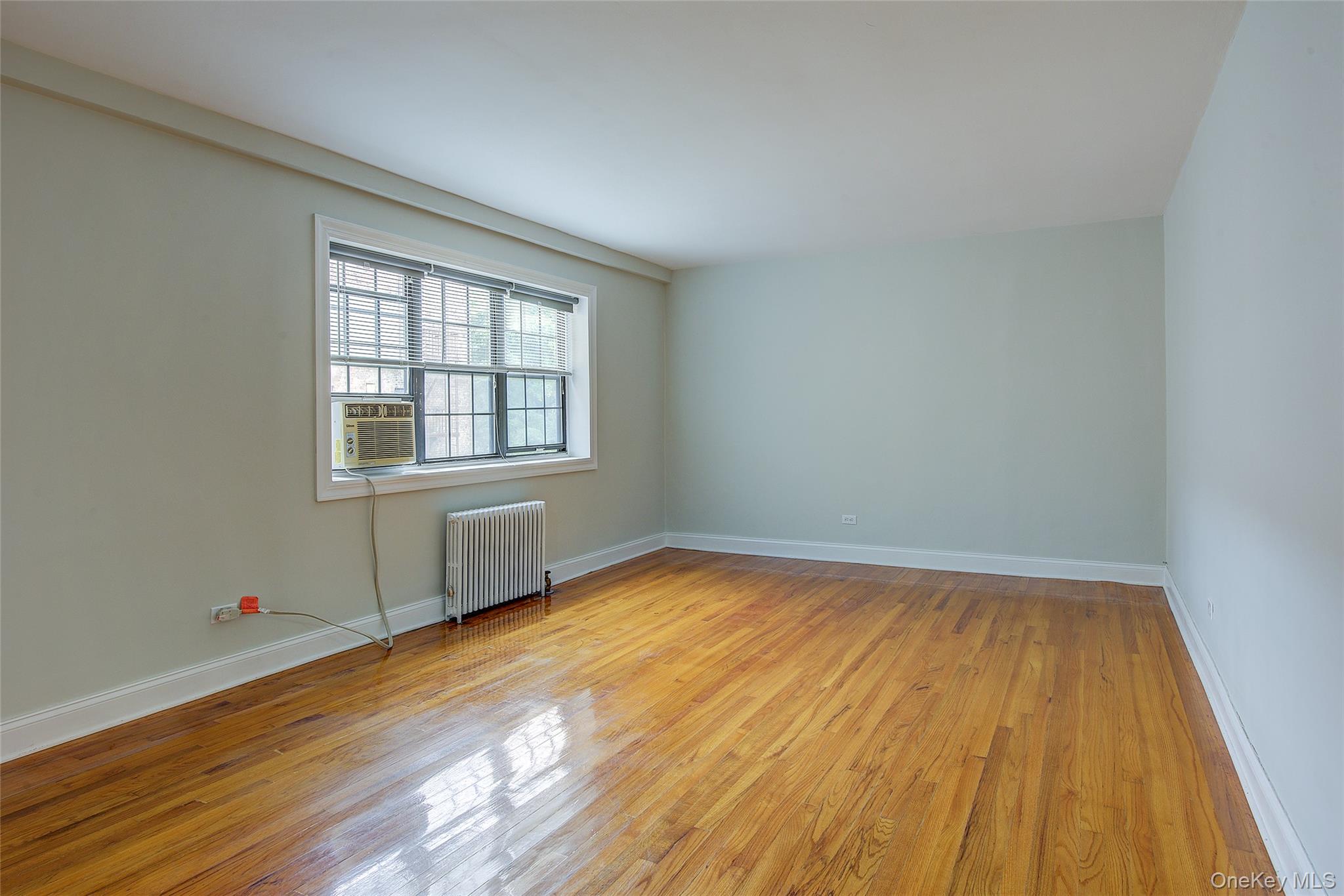 78-35 147th Street 2e Property Photo 5