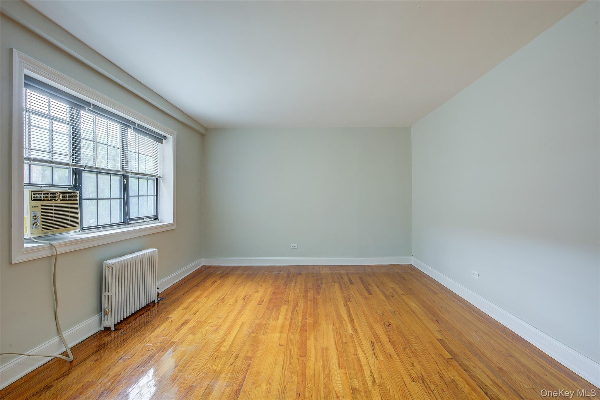 78-35 147th Street 2e Property Photo 6