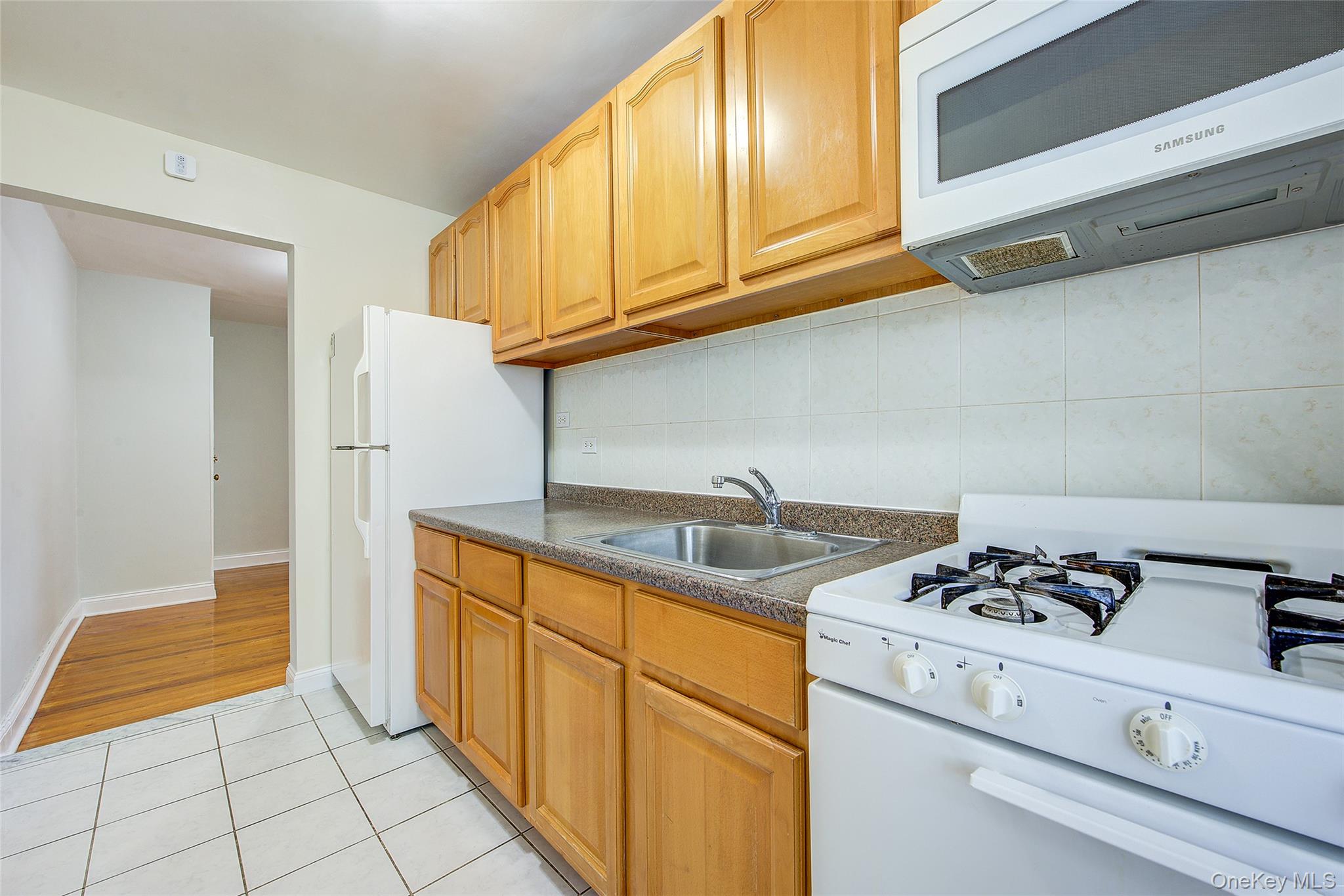 78-35 147th Street 2e Property Photo 31