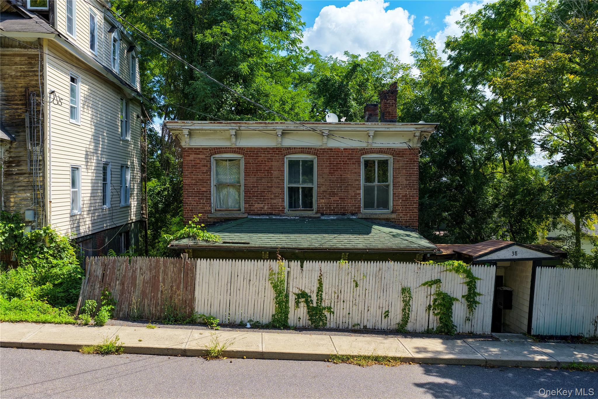 38 Division Street Property Photo 2